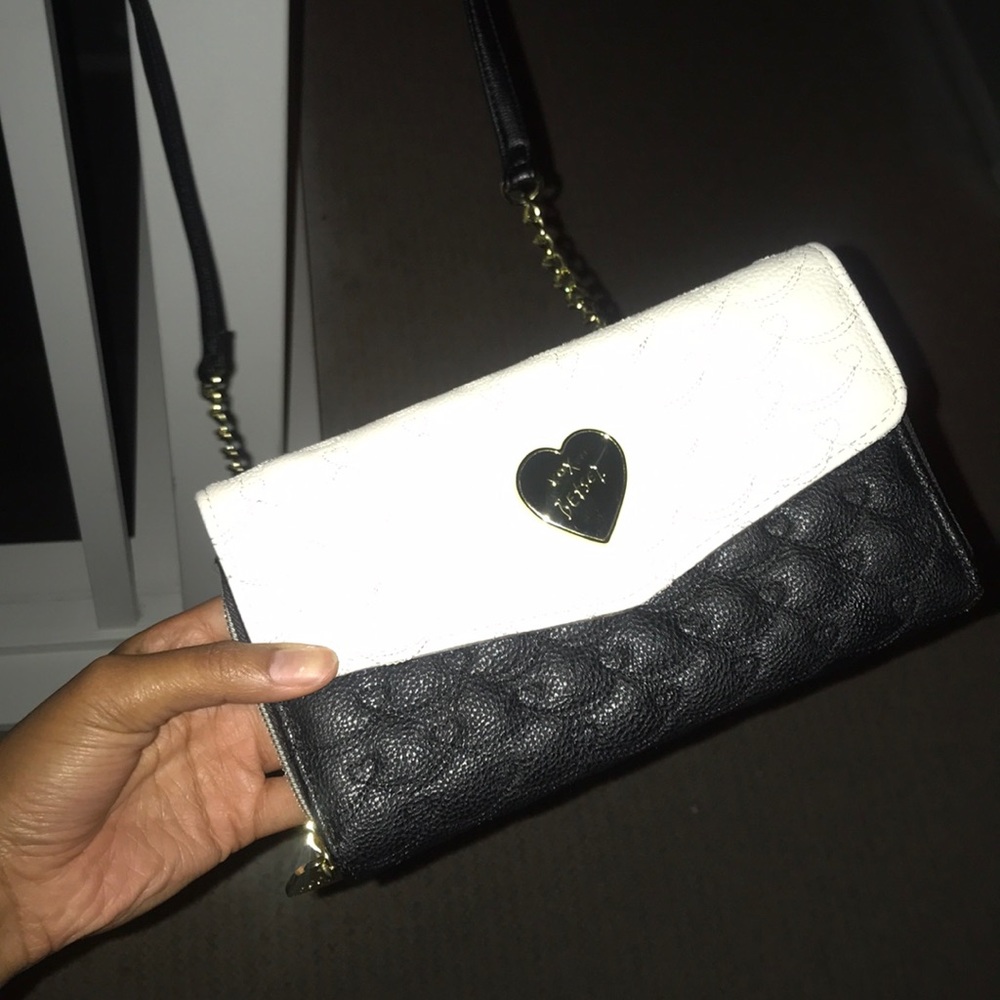 Betsy Johnson mini wallet purse